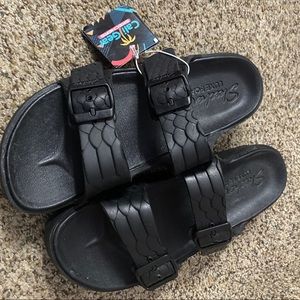 Sketchers luxe foam slides